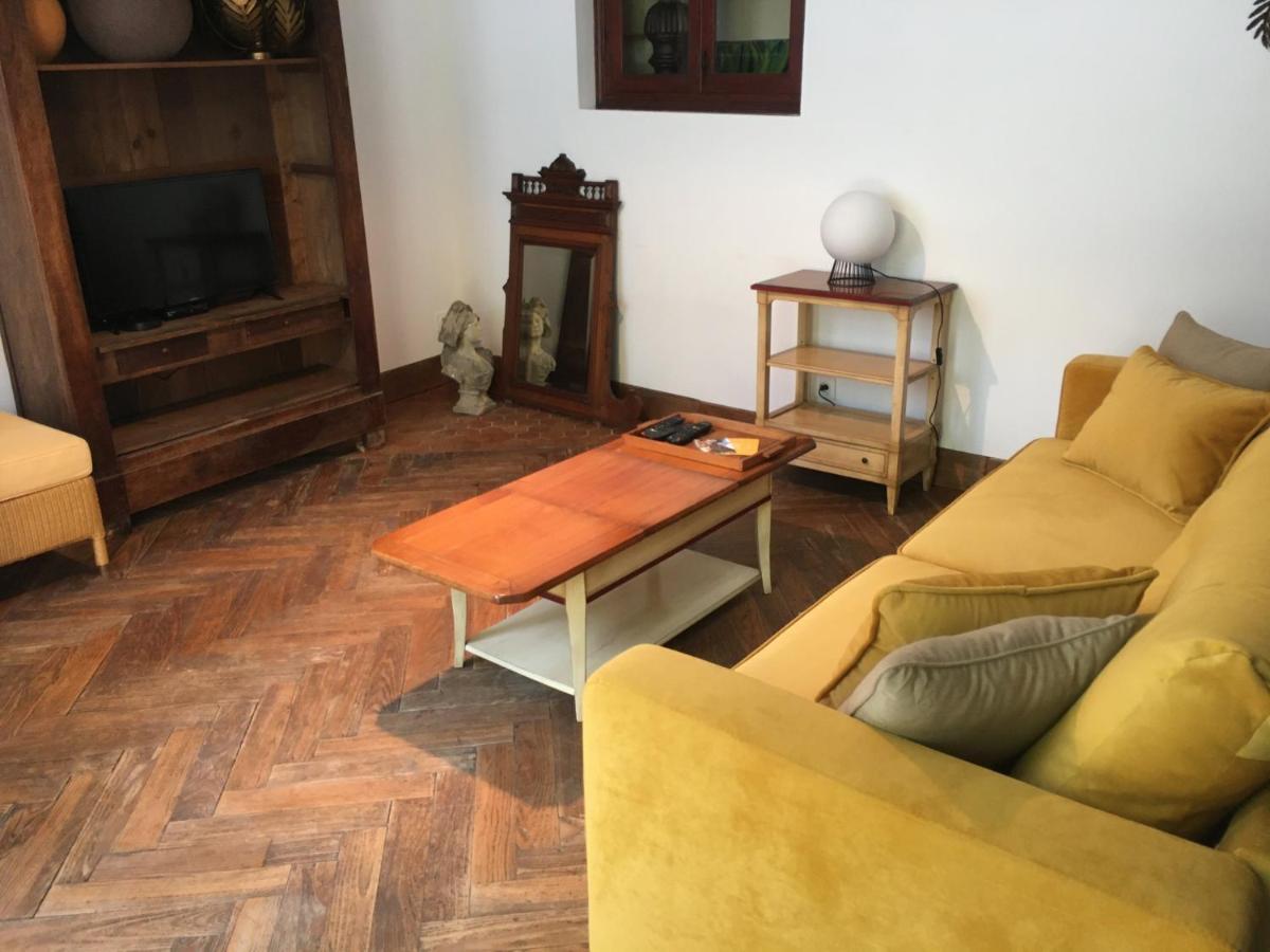 Charmant Appartement Sur Cour, Le Cerisier Bagnères-de-Bigorre Exterior foto